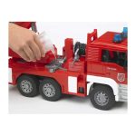 Autopompa MAN TGA Bruder 02771 con Scala Girevole, Pompa Acqua e Modulo Luci Suoni - immagine 2