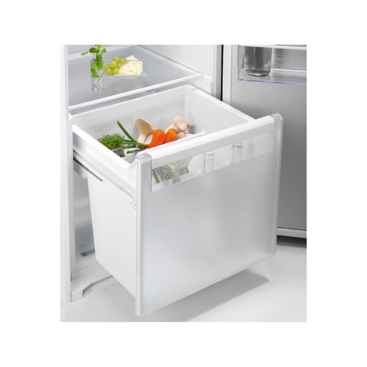 Electrolux KFD6DE18S Frigo incasso Serie 600 Lievi ammaccature frontali - Senza Confezione - No spedizione - immagine 4