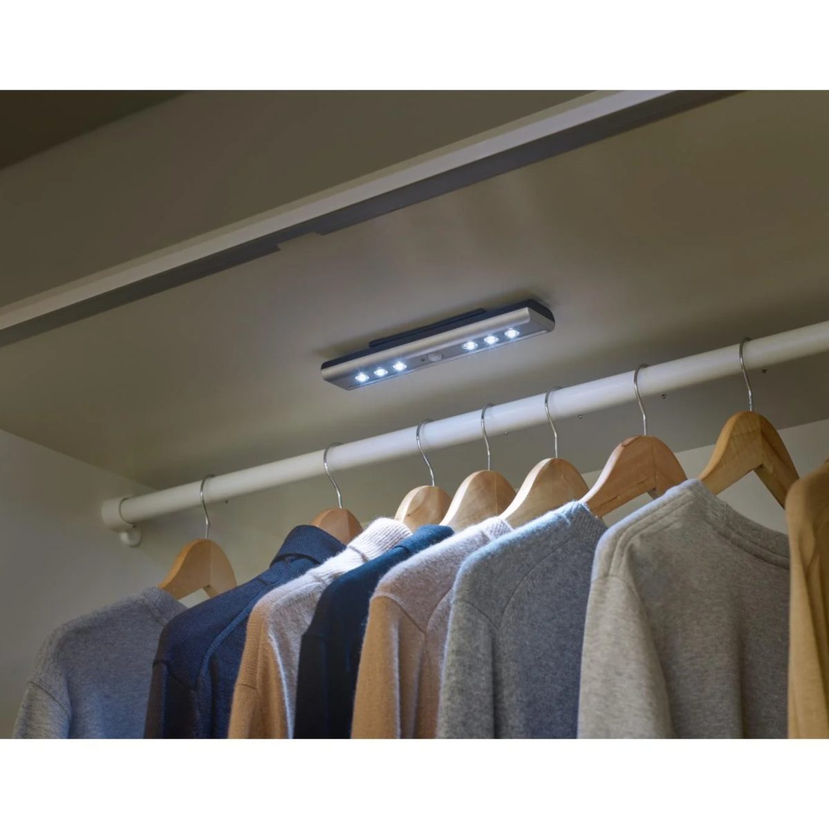 Livarno Lampada LED Sottopensile Sensore Movimento 21cm 6 LED Luce Fredda - immagine 3