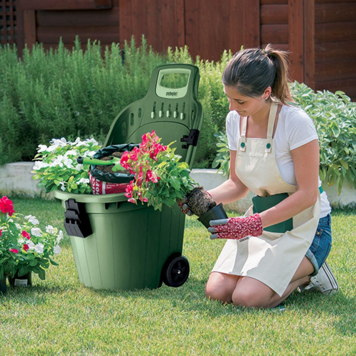 Stefanplast PF76210 Helpy Cart Carriola Multiuso Verde con Porta Attrezzi e Maniglie - immagine 3