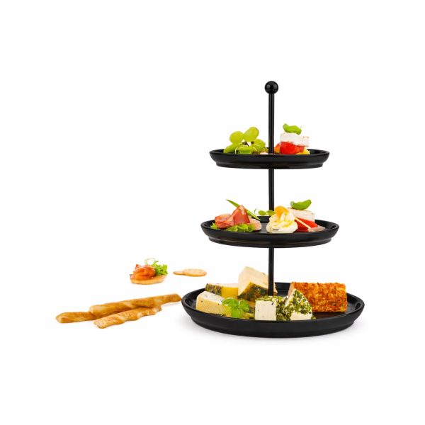 Alzata decorativa Silvercrest a 3 livelli nera con esempio di antipasti, formaggi e grissini