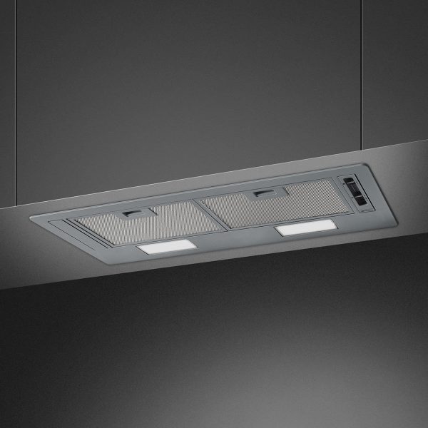Smeg KSG70E cappa aspirante integrata 73 cm installata sotto pensile con luci LED accese