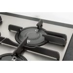 Piano cottura Hotpoint FTGHL 751 D EX HA, dettaglio bruciatore con griglie in ghisa e candeletta accensione
