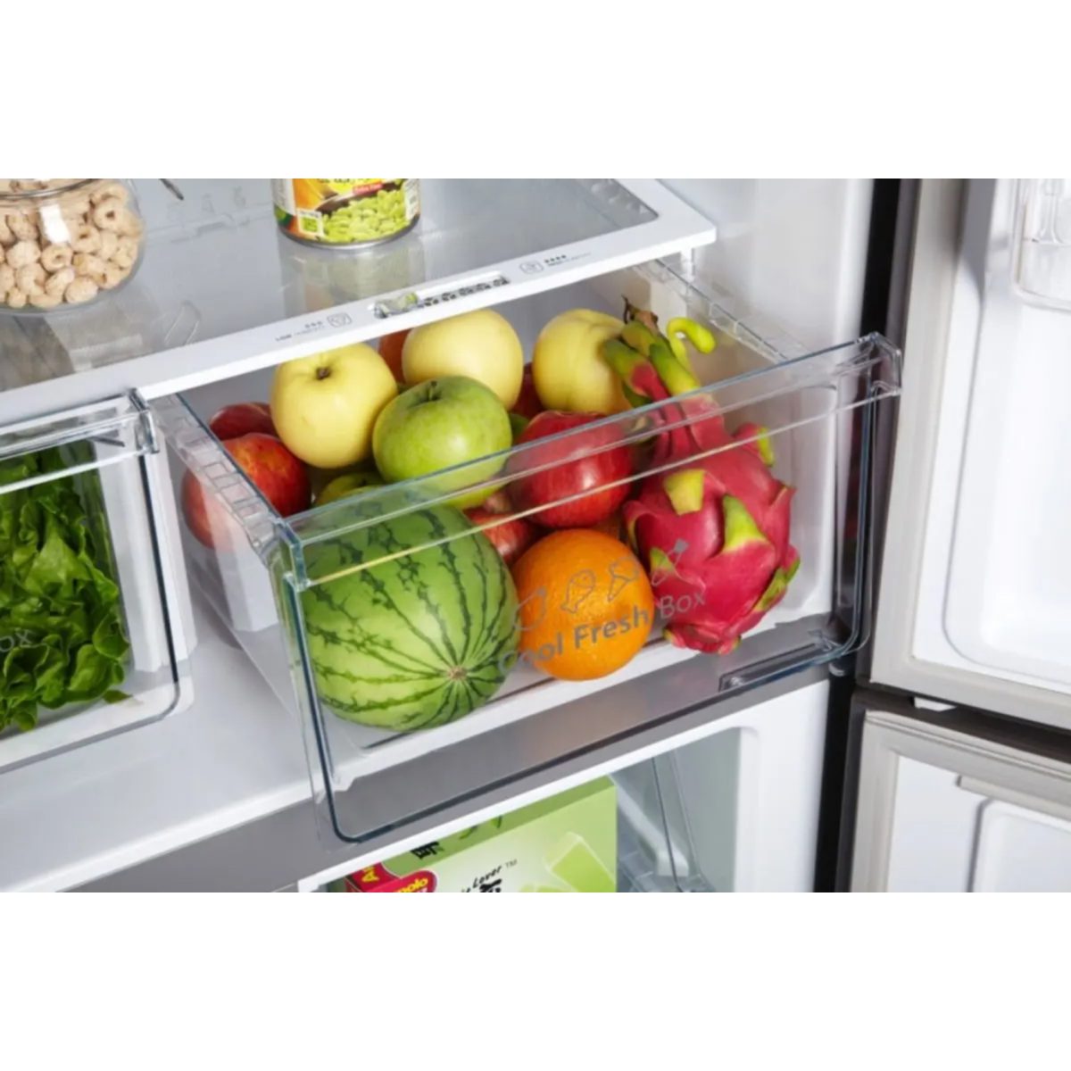 Hisense RQ515N4AC2 cassetto Cool Fresh Box trasparente con frutta fresca come mela e melograno