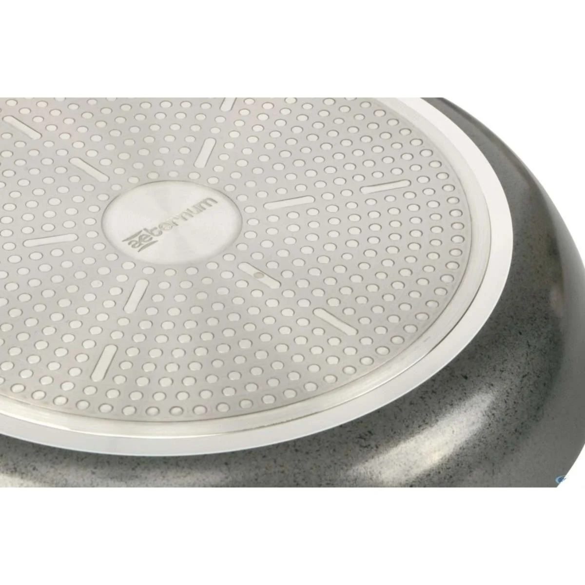 Padella Aeternum Trudi Revolution 26cm dettaglio fondo antiaderente per induzione con logo inciso