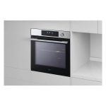 LG WSED7613S forno incasso 76L installato in cucina moderna bianca con piano cottura in marmo