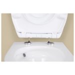 Dettaglio cerniere regolabili del sedile WC Livarno Home con sistema di fissaggio universale