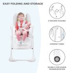Kinderkraft YUMMY seggiolone con bambina seduta, dettagli chiusura rapida e ruote per trasporto