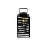 Lanterna solare LED Livarno 13x13x24,5 cm su sfondo bianco, dettaglio maniglia e luce LED accesa