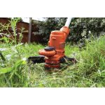Black Decker A6485-XJ testina con filo nylon Reflex al lavoro su erba alta in giardino
