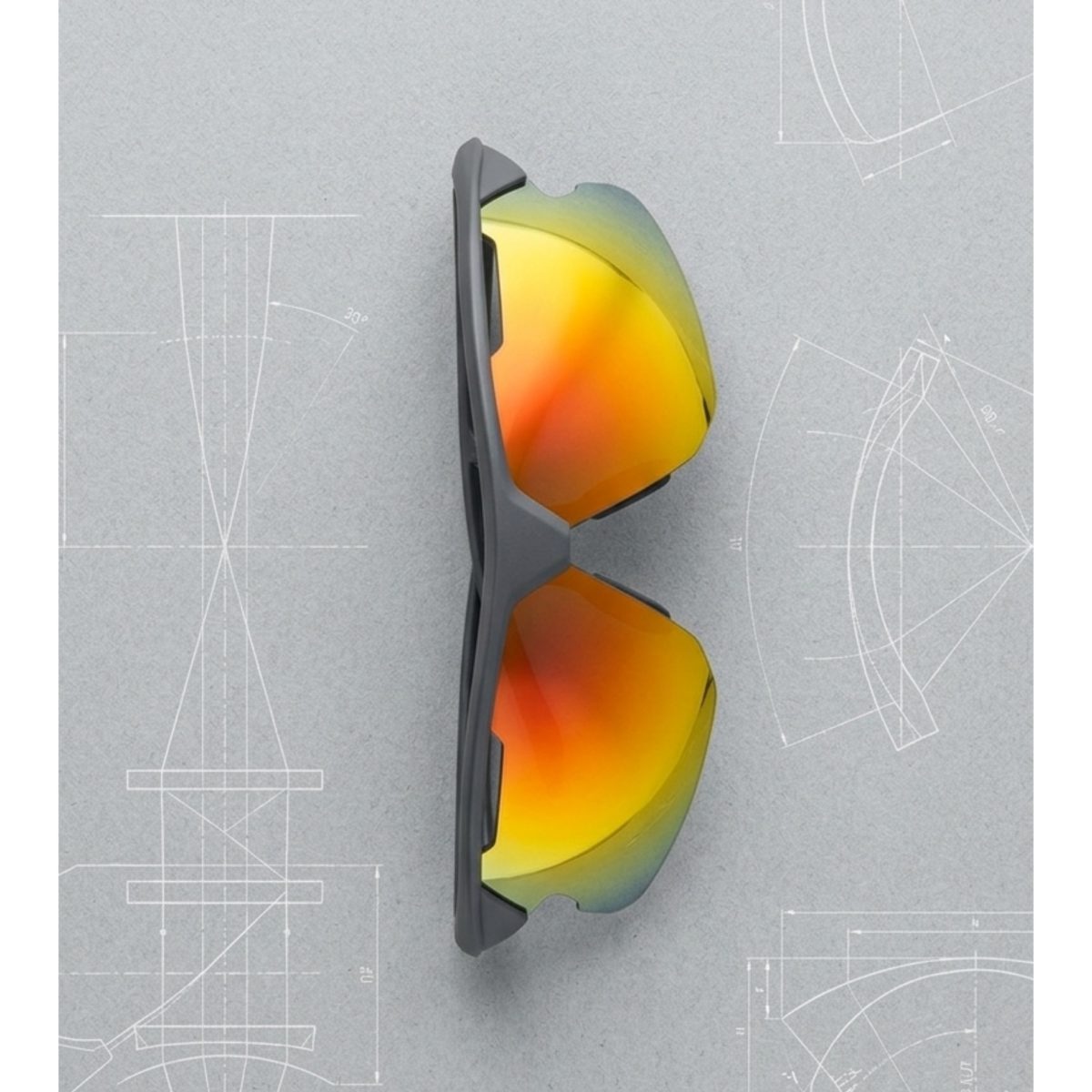 Crivit Occhiali Sportivi UV400 vista laterale con dettaglio lenti a specchio arancio