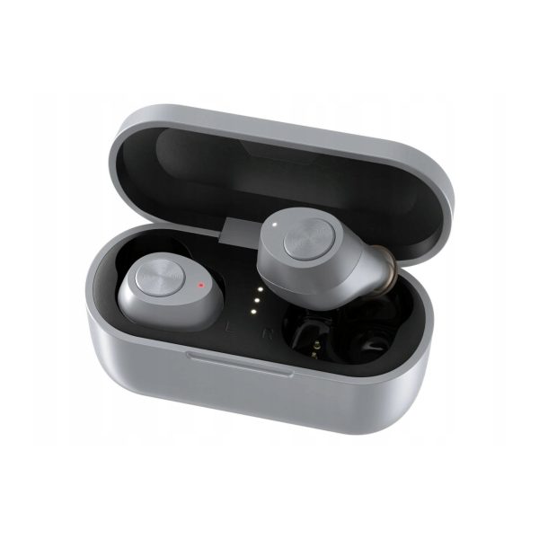 Silvercrest STWSK 3 auricolari Bluetooth con custodia di ricarica aperta, vista dall'alto in angolo