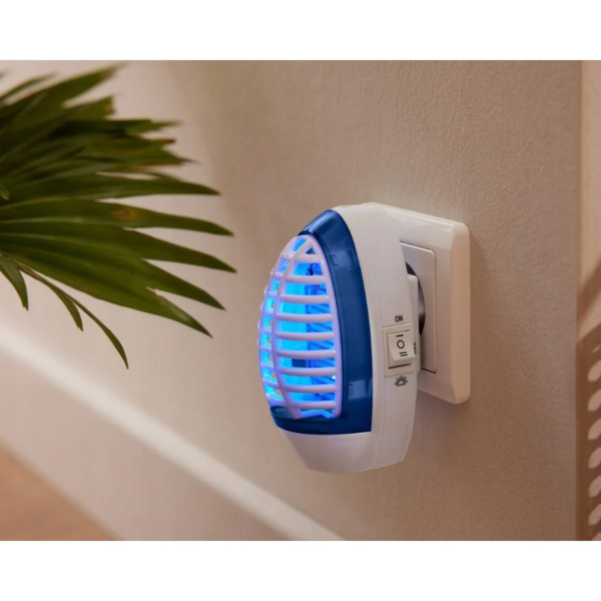 Trappola per Insetti da Interno con sensore a Batteria LED UV Livarno home - immagine 5